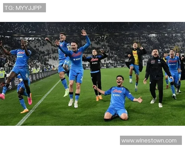 抽烟成瘾的足球明星们如何在绿茵场上保持巅峰状态与健康生活