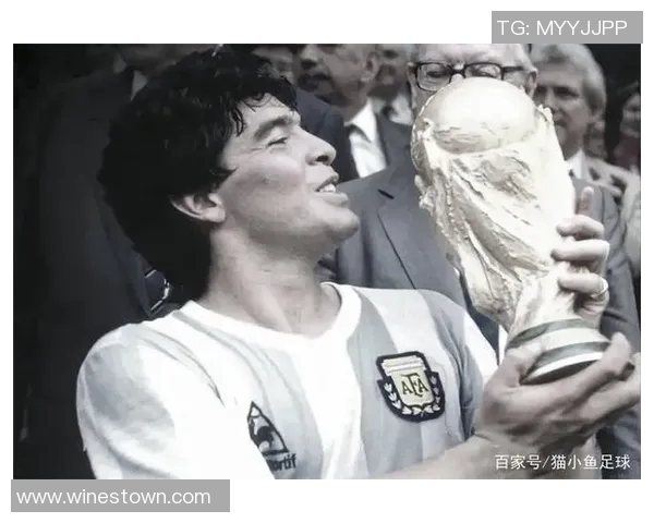 足球明星脾气暴躁背后的故事与心理解析探讨 足球明星脾气暴躁背后的故事与心理解析探讨