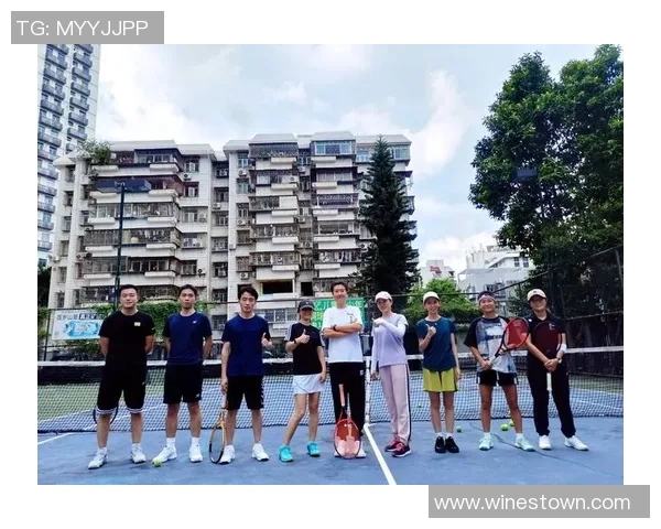 深圳网球队防守革新之路探索与实践的深度剖析与启示 深圳网球队防守革新之路探索与实践的深度剖析与启示